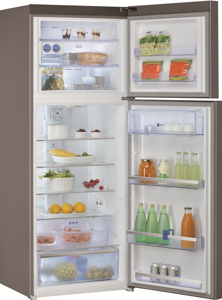 Холодильник Whirlpool WTV 4597 NFC IX с открытыми дверьми