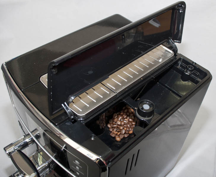 Автоматическая кофемашина Philips Saeco HD 8944