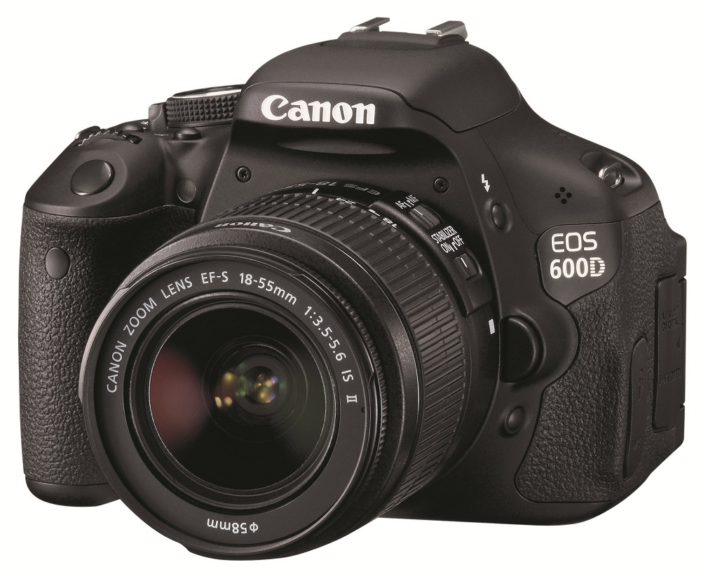 Любительская зеркальная цифровая фотокамера Canon EOS 600D