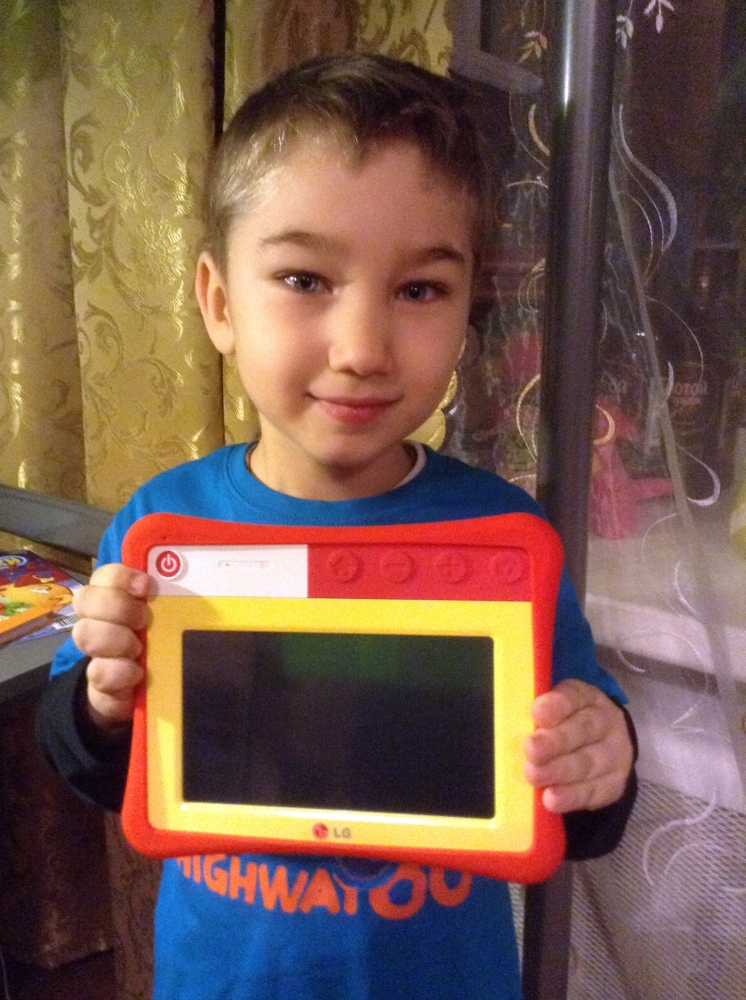 Детский планшет LG KidsPad ET7202