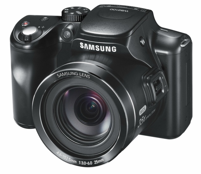 Компактная ультразумная фотокамера Samsung WB2100