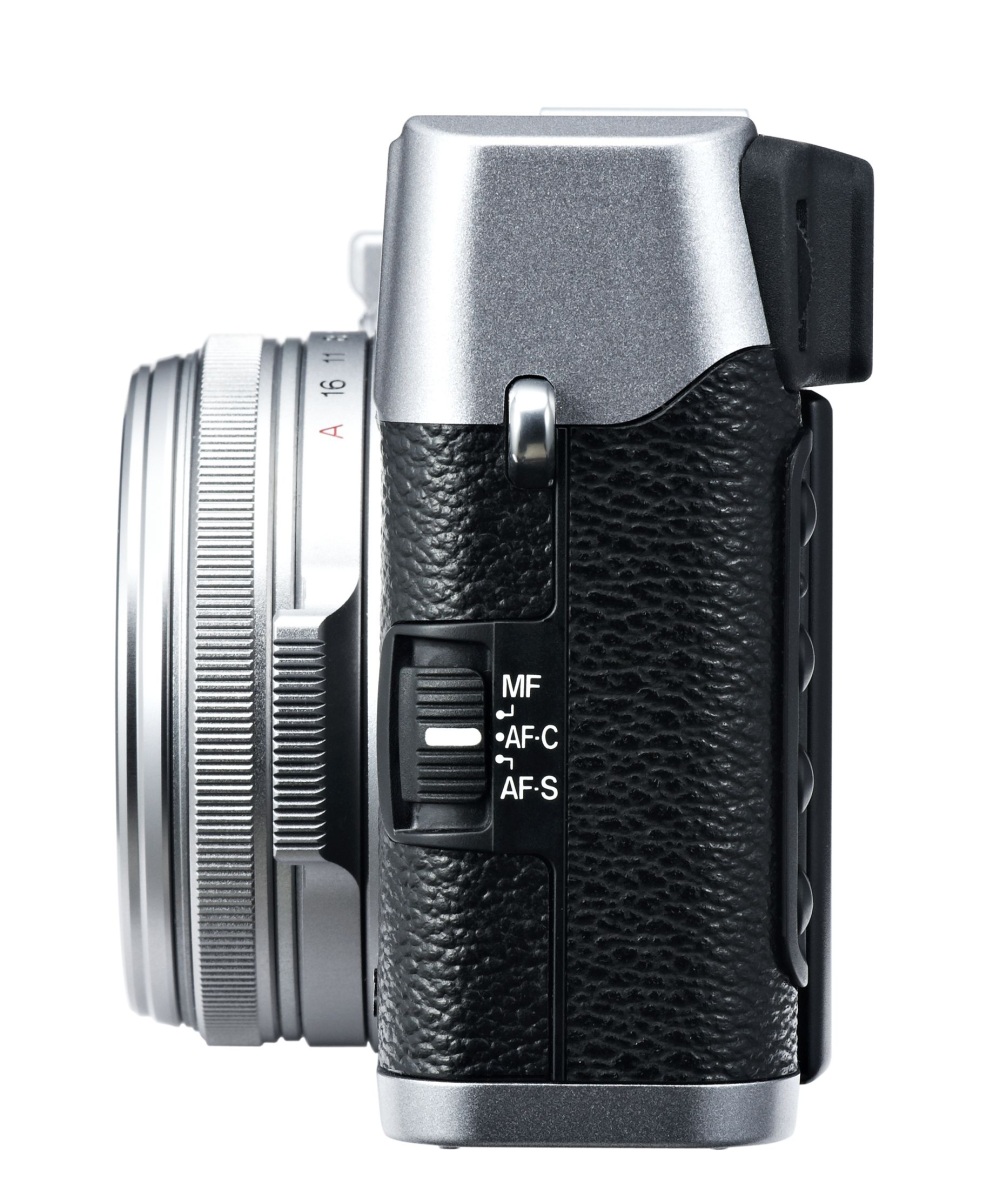 Компактная фотокамера FUJIFILM FinePix X100S - вид сбоку