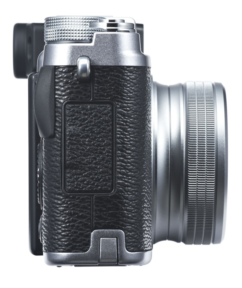 Компактная фотокамера FUJIFILM X20 - вид сбоку