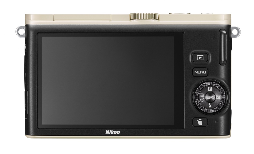 Беззеркальная фотокамера модель Nikon 1 J3 - дисплей
