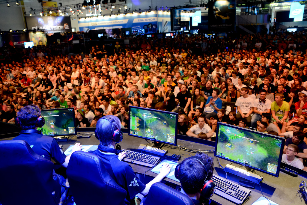Лучшие киберспортивные команды СНГ и Европы по игре League of Legends соберутся в МДМ