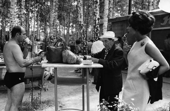 Софи Лорен на съемках фильма «Подсолнухи». СССР, 1969