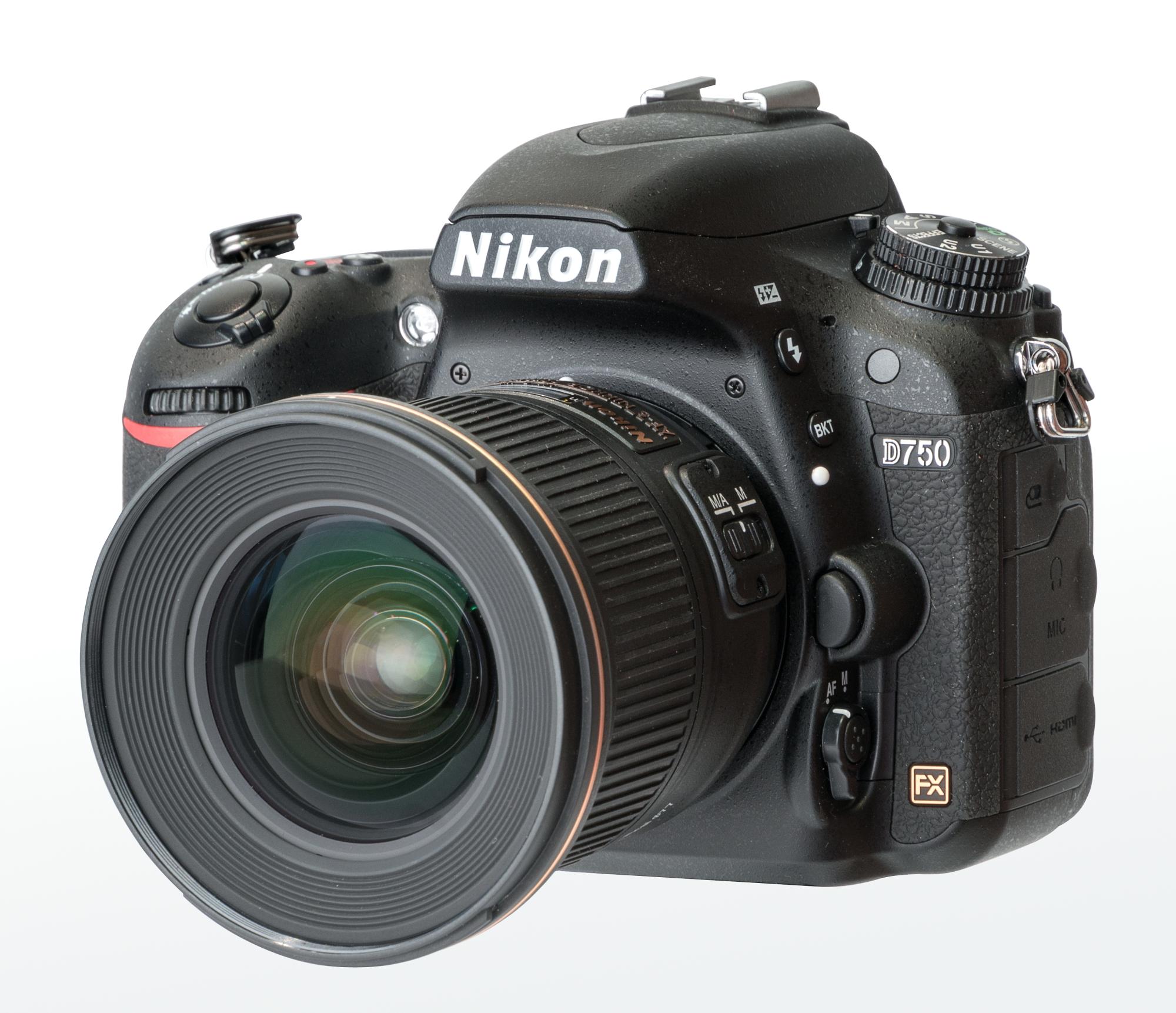 Полноформатная камера Nikon D750