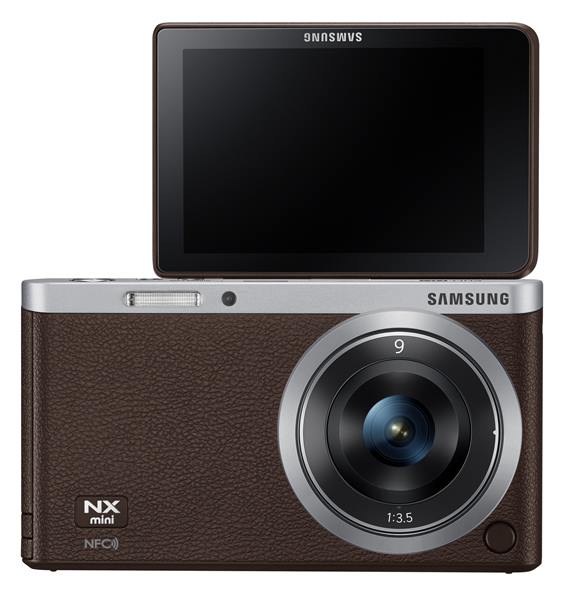 Компактная камера Samsung NX mini