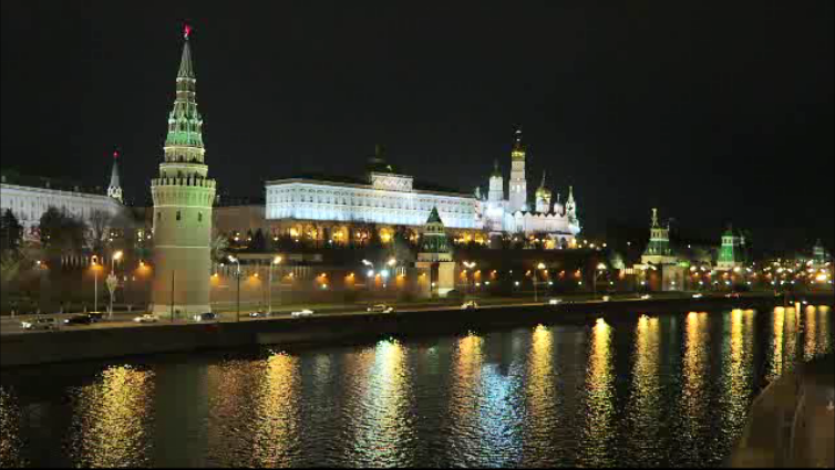 Кремль. Ночная видеосъемка Canon PowerShot G7 X: любителям пленочного зерна посвящается.