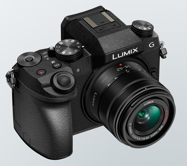 Компактная гибридная системная камера LUMIX DMC-G7 с поддержкой 4K-видео