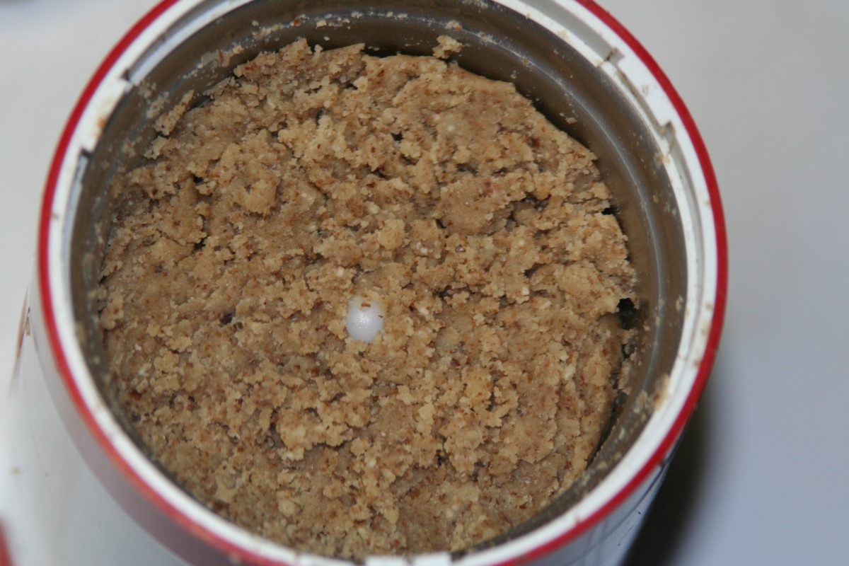 Грецкие орешки в кофемолке Микма ИП-33 превратились в орезовую пасту